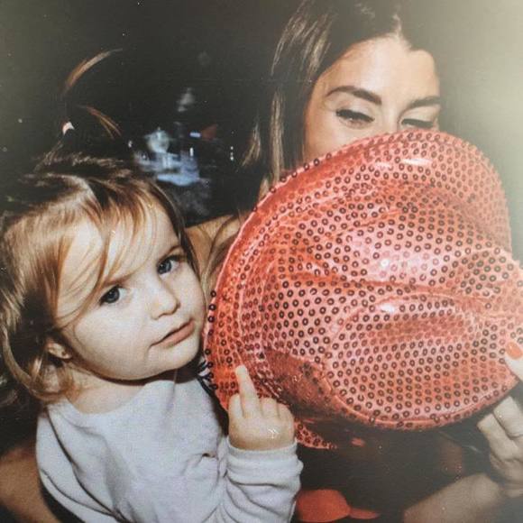 Meet your Posher, Vanessa - Picture 1 of 1